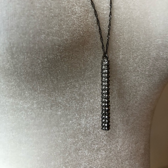 Club Monaco Rhinstone pendant - Picture 6 of 6